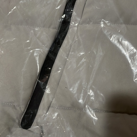 ‼️SOLD‼️🛍️654 Perry Ellis Light Weight Hooded Puffer Jacket - Picture 3 of 11